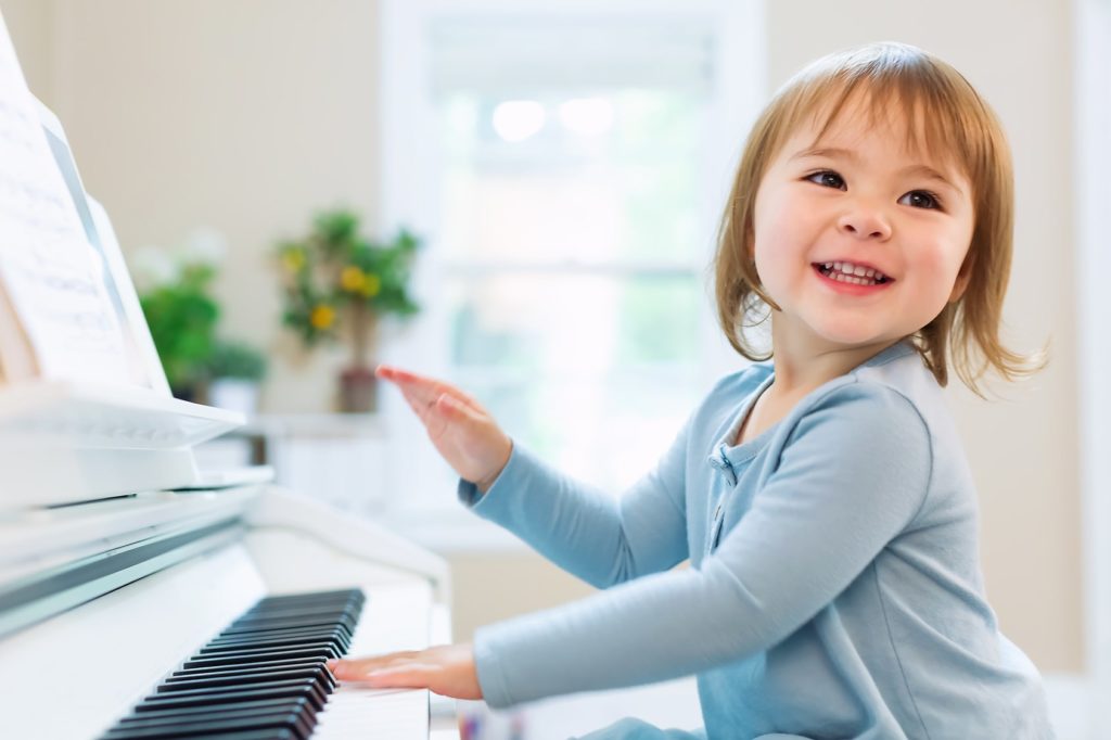 rozwój inteligencji nauka gry na instrumencie słuch absolutny jak rozwinąć inteligencję dziecka