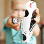 Destrukcyjne zachowania dziecka – 7 powodów, dlaczego dziecko niszczy zabawki i nie tylko?