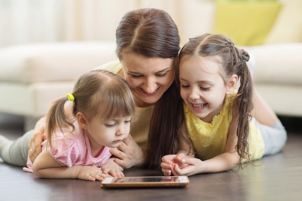 nauka czytania online w aplikacji program komputerowy tablet dla dzieci